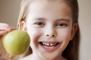 西安普瑞眼科醫(yī)院郝淑琳整形價(jià)格表附眼部綜合案例展示