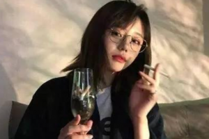 長(zhǎng)沙麗茲卡爾醫(yī)學(xué)美容診所張曉蕾整形價(jià)格表附無針?biāo)獍咐故?>
</a>
<h3 class=