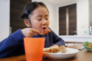 武漢伽美醫(yī)療美容醫(yī)院段波整形價格表附眼部修復(fù)案例展示