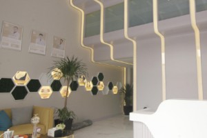 新鄉(xiāng)口腔醫(yī)院收費(fèi)標(biāo)準(zhǔn)  內(nèi)附牙齒矯正術(shù)后的果圖