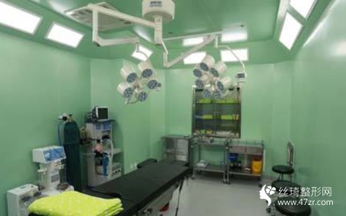 云南省醫(yī)院2021價(jià)格表|醫(yī)生介紹附雙眼皮案例