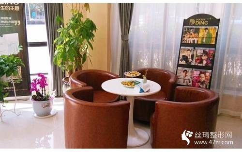 保麗圣瑞醫(yī)療美容如何環(huán)境好不好？吸脂瘦身果太好了附價(jià)格表