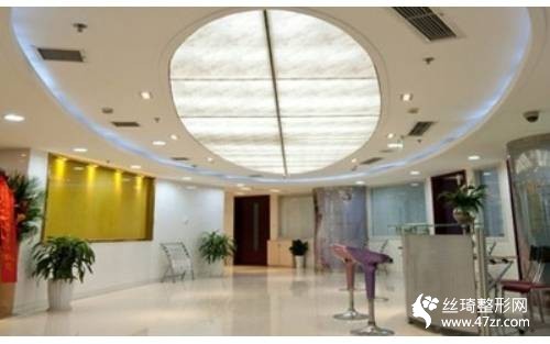 怎么樣？隆鼻實(shí)拍案例圖價(jià)格表醫(yī)生口碑