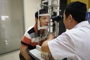 廣州鴻視眼視光中心方慧琍整形價格表附眼部案例展示