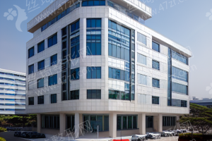 廣州做瓷貼面醫(yī)院排行榜醫(yī)院擅長(zhǎng),醫(yī)院信息~瓷貼面醫(yī)生術(shù)后案例過(guò)程點(diǎn)評(píng)